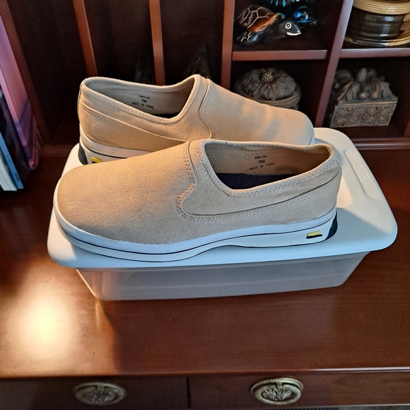 Sebago Docksides - Picture 2 of 4